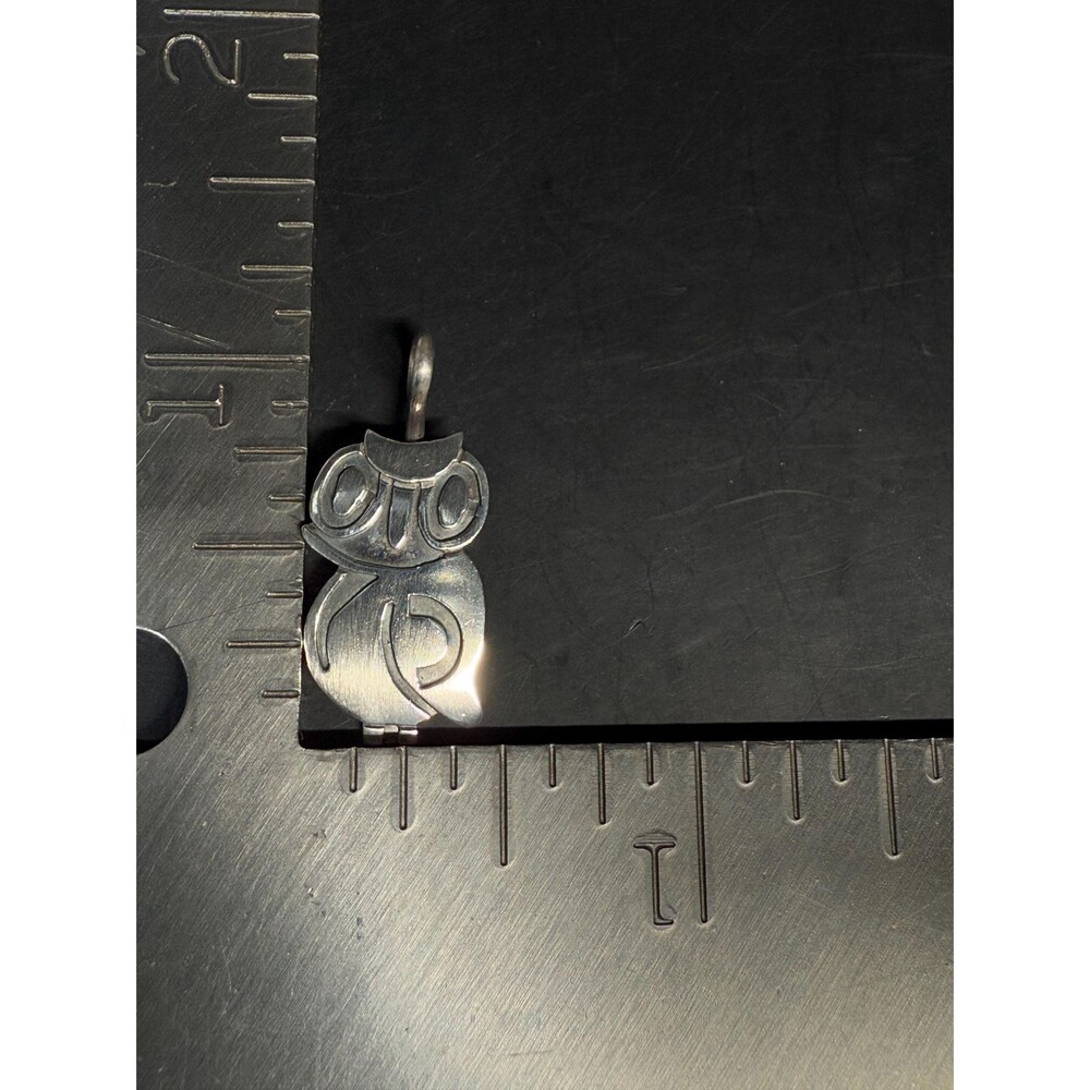 Native American Sterling Silver Owl Pendant - Picture 4 of 10